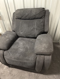 StoreLocal Pimpama  Photo 1