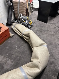 StoreLocal Pimpama  Photo 3