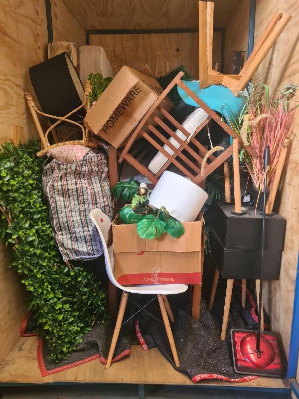 Containaway Self Storage Auction 16938715739155