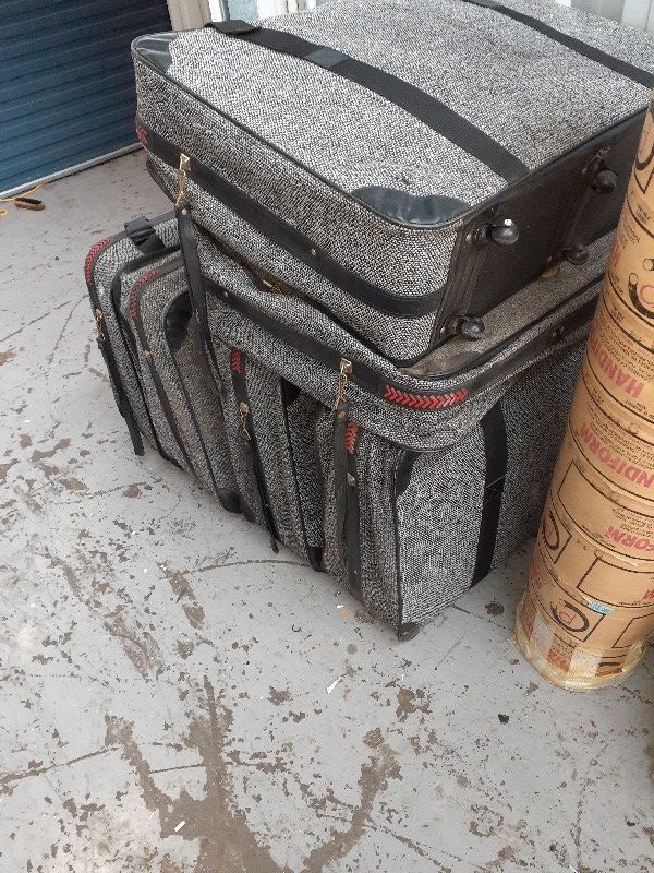 Auction 17082994328419