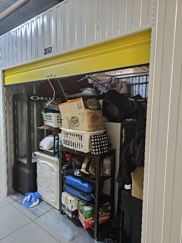 National Storage Auction 17098583257359