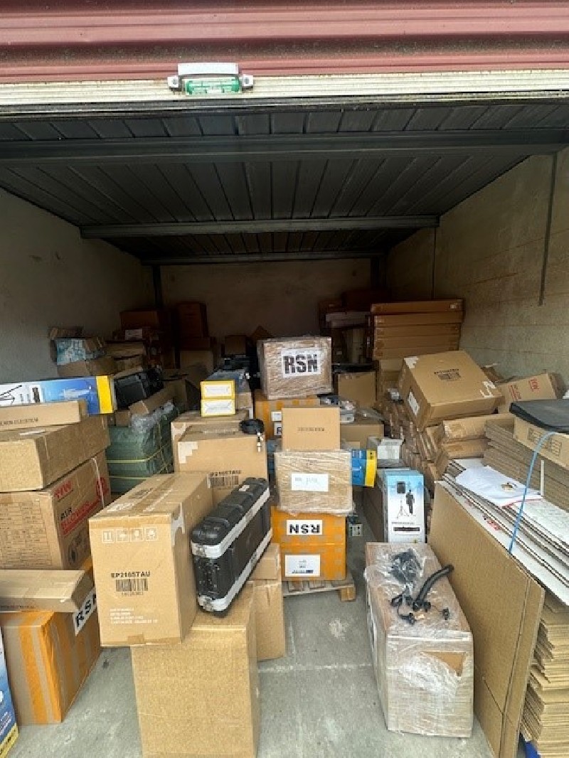 iBidOnStorage.com.au - National Storage VIC Auction - 17129063778462