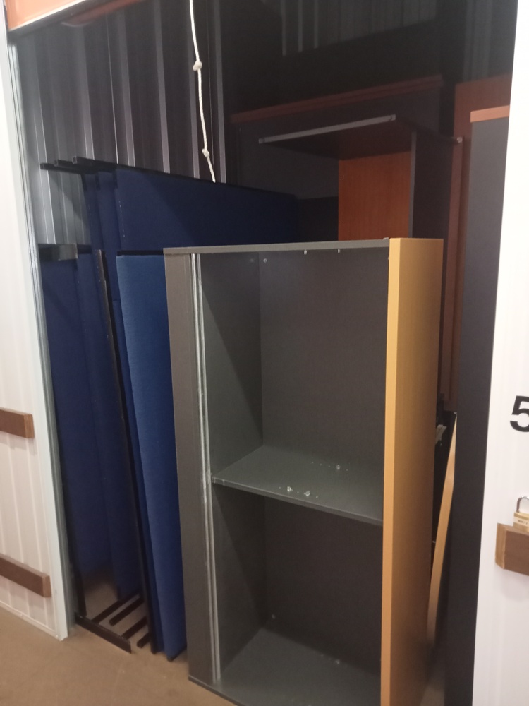 National Storage Auction 17280030373578