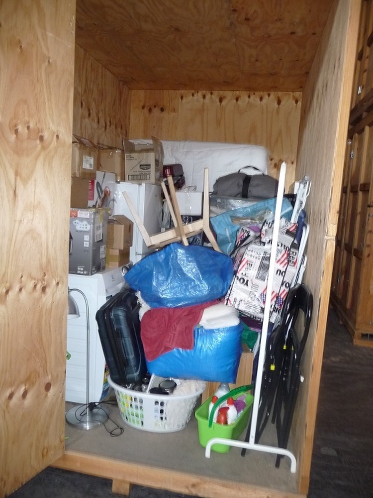 Storage Plus Richmond Abandoned Self Storage Auctions auction IB-1792