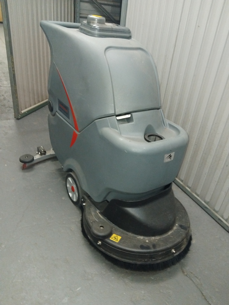 StoreAll Self Storage Windsor Storage auction IB-7686