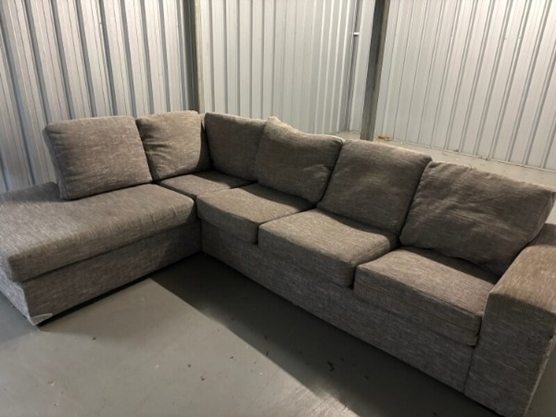 Kennards Self Storage Belmont Storage auction IB-8087