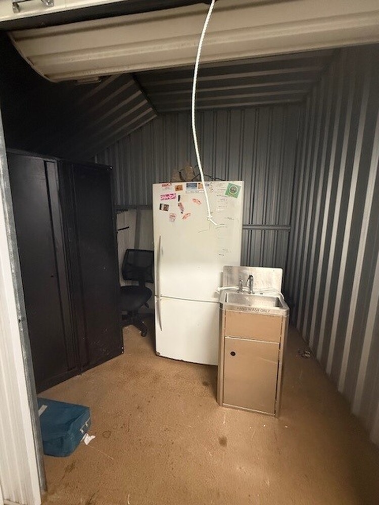 National Storage Redcliffe Storage auction IB-1623