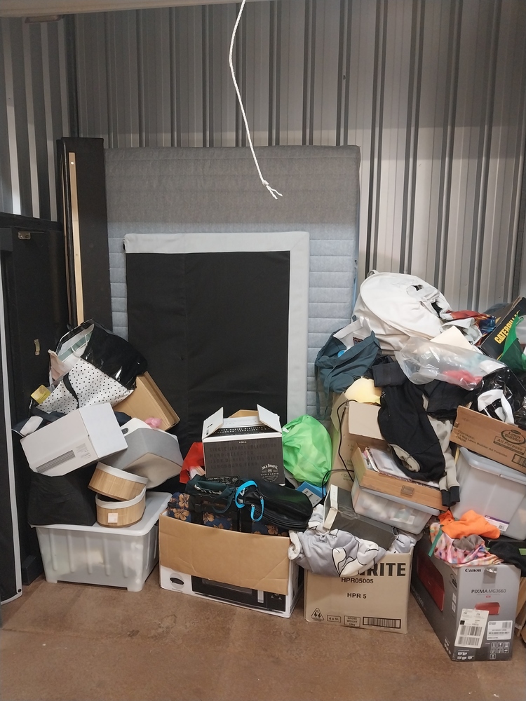 Storage King Durack Storage Unit auction IB-3686