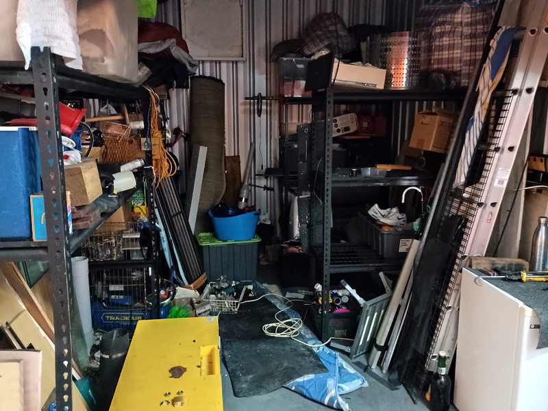 Kennards Self Storage Newcastle Abandoned Storage Auctions auction IB-3435