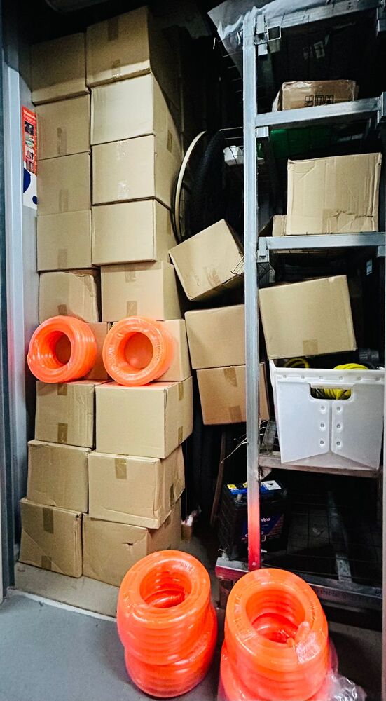 F. De Francesco - Private Seller Storage Unit auction IB-4689