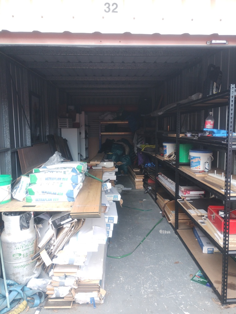 Kennards Self Storage Sandgate Storage auction IB-3186
