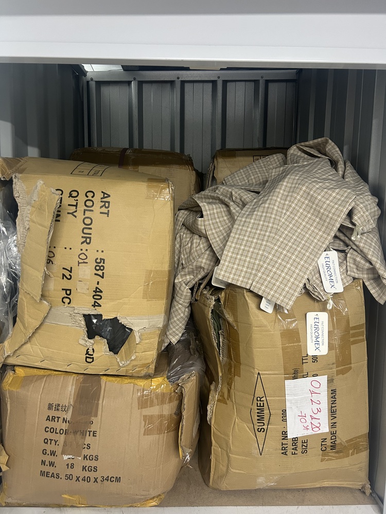 N. Ockenden - Private Seller (Vermont Sth) Bid on Storage Unit auction IB-7161