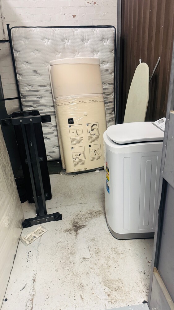 Global Self Storage Alexandria Storage auction IB-7727