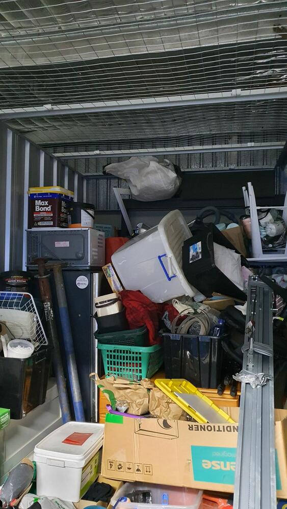 Storage King Redbank Plains Abandoned Storage shed Auctions auction IB-6630