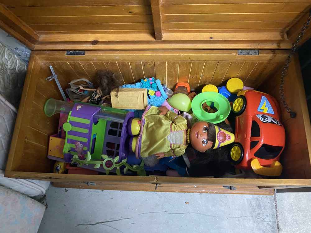 Safe N Sound Kotara Self Storage auction IB-8170