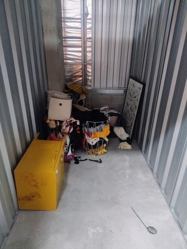 Kennards Self Storage Coorparoo Storage auction IB-4401