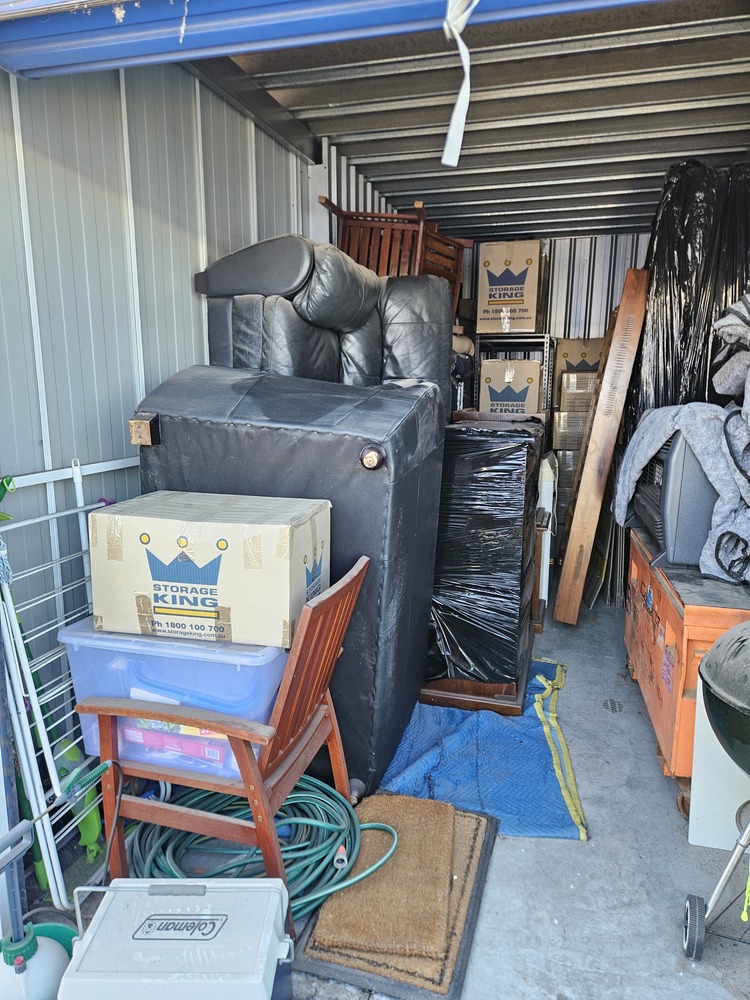 D. Chappell - Private Seller Abandoned Storage garage Auctions auction IB-4005