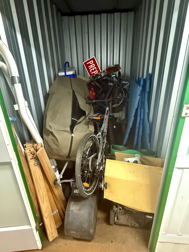 Fort Knox Self Storage Scoresby Abandoned Storage shed Auctions auction IB-5437