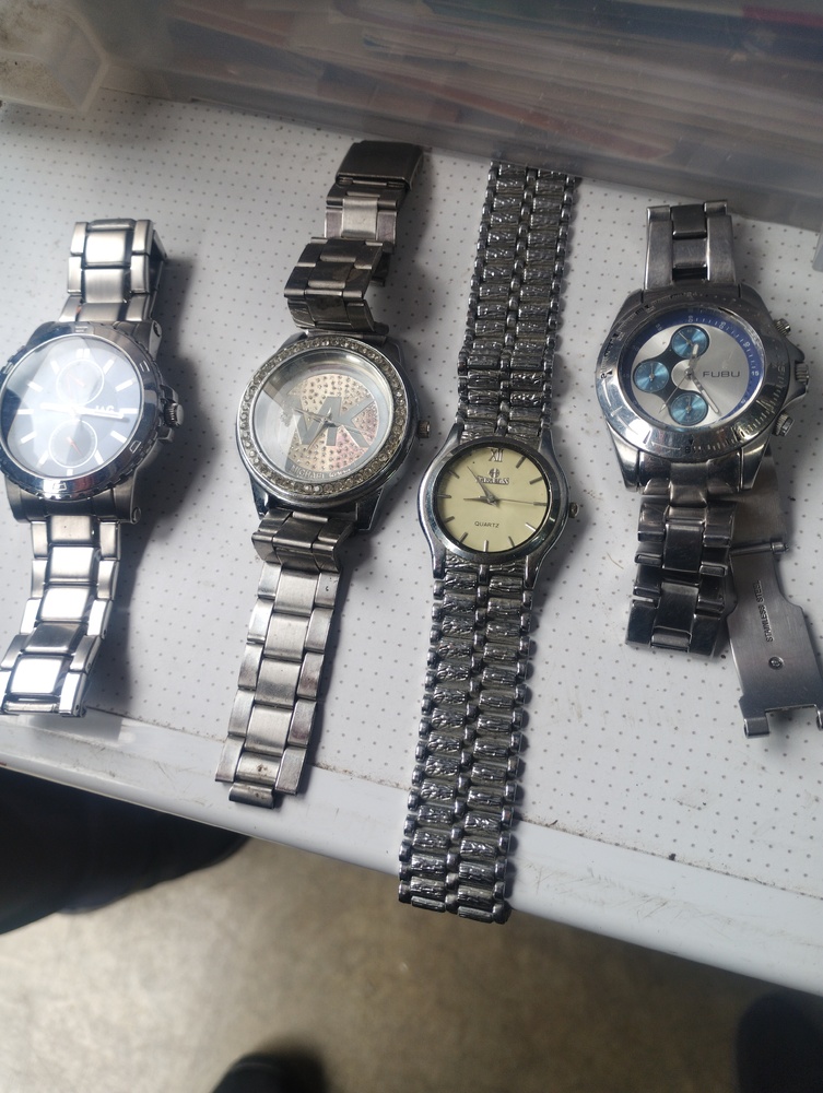 Kennards Self Storage Craigieburn Bid on Storage Unit auction IB-9946