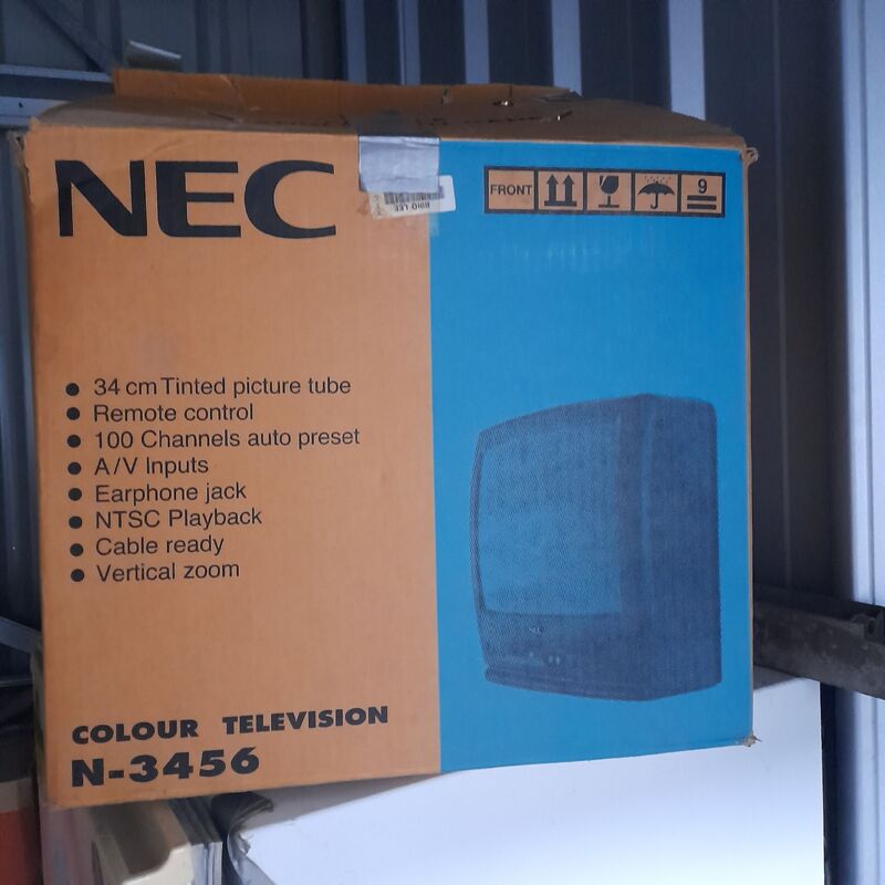 Storage King North Wollongong Abandoned Storage garage Auctions auction IB-1041