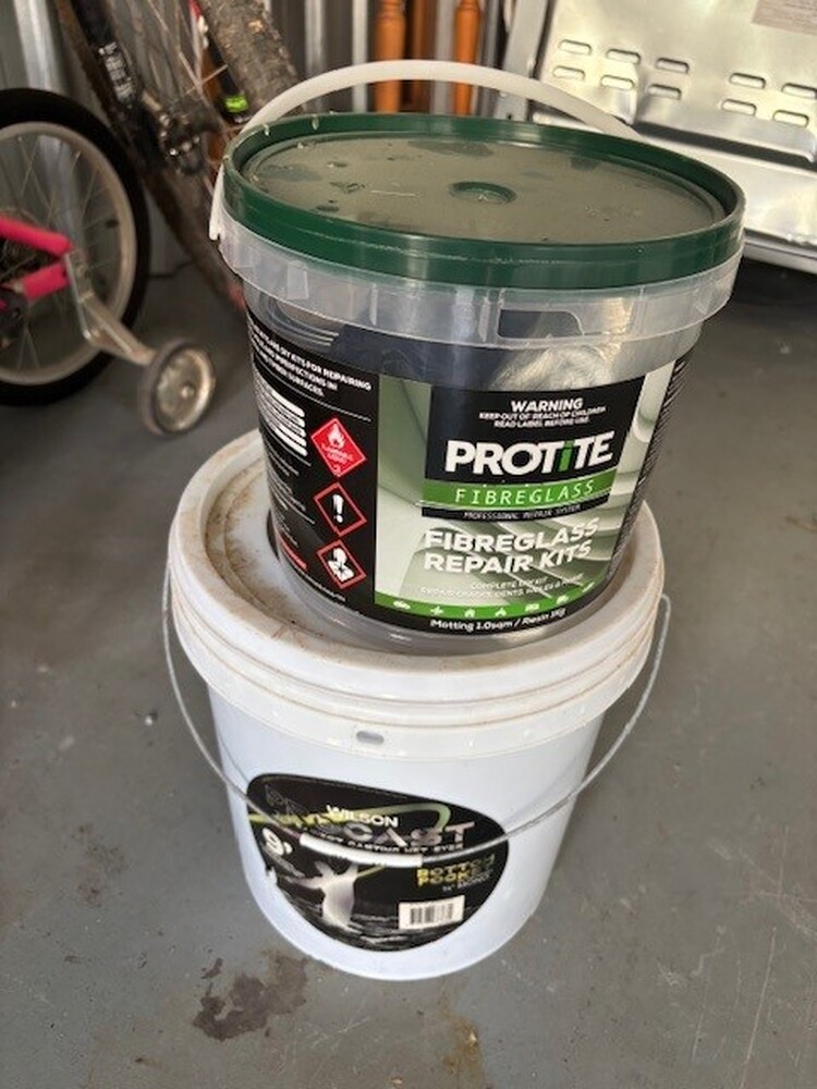 Loxon Storage Burleigh Abandoned Self Storage Auctions auction IB-4387