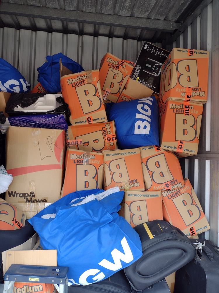 Kennards Self Storage Guildford Bid on Self Storage Unit auction IB-6133