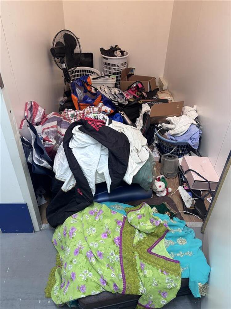 Storage King Hurstville Self Storage Auctions auction IB-7981