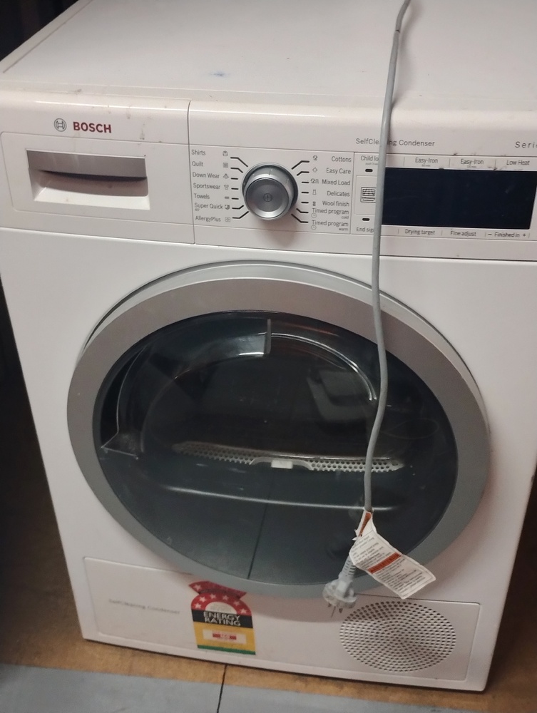 Kennards Self Storage Warrawong Abandoned Self Storage Auctions auction IB-3045