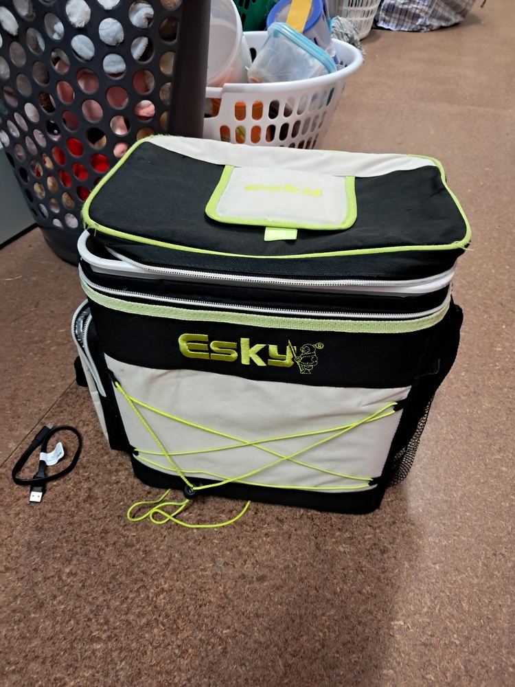 Storage King Maddington South Abandoned Storage centre Auctions auction IB-5492