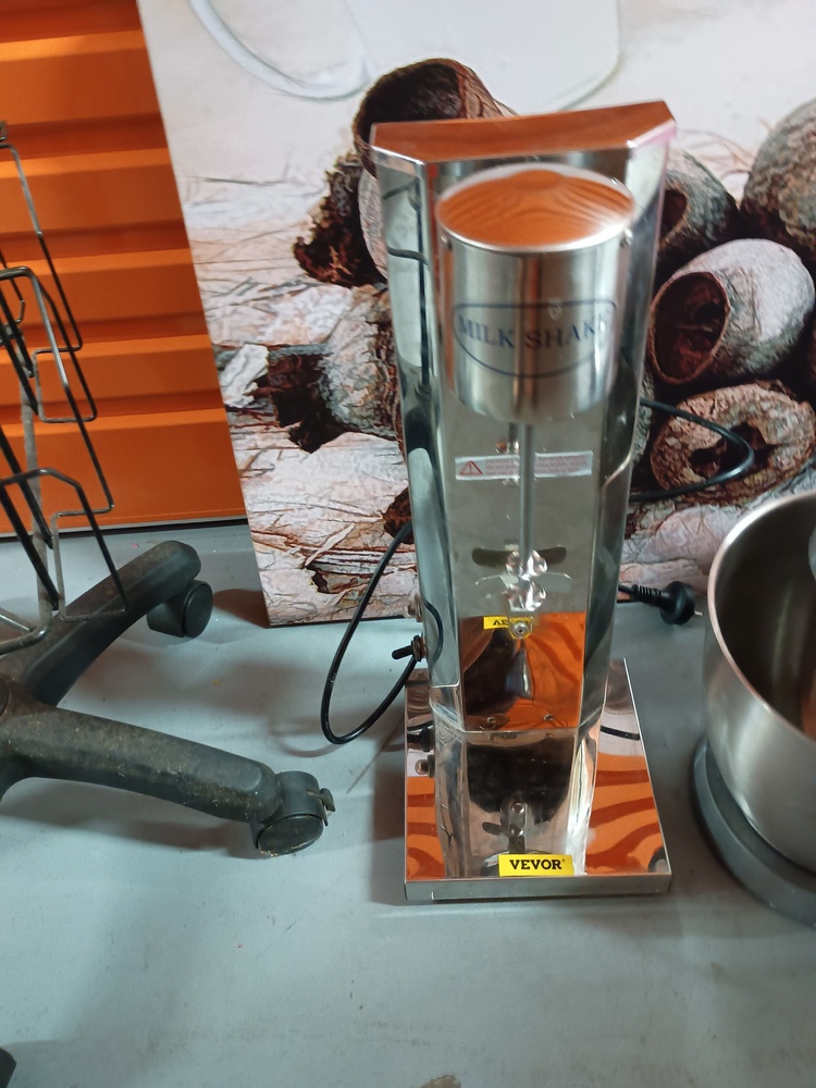 Kennards Self Storage Croydon Park Bid on Storage auction IB-6929