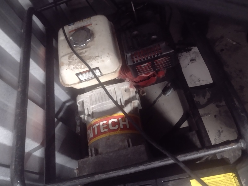 Kennards Self Storage Warana Storage auction IB-1769