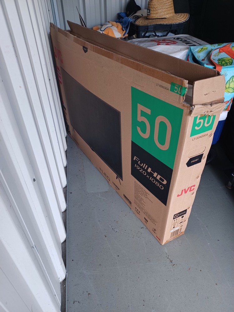 Loxon Storage North Mackay Self Storage auction IB-6428