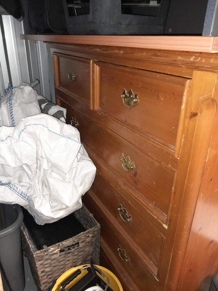 StoreLocal Pimpama  Abandoned Self Storage Auctions auction IB-2534