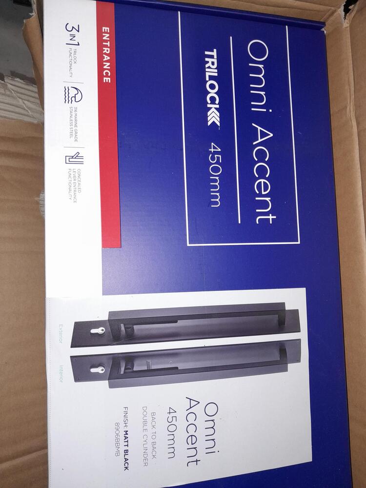 StoreLocal Pimpama  Bid on Self Storage Unit auction IB-2534