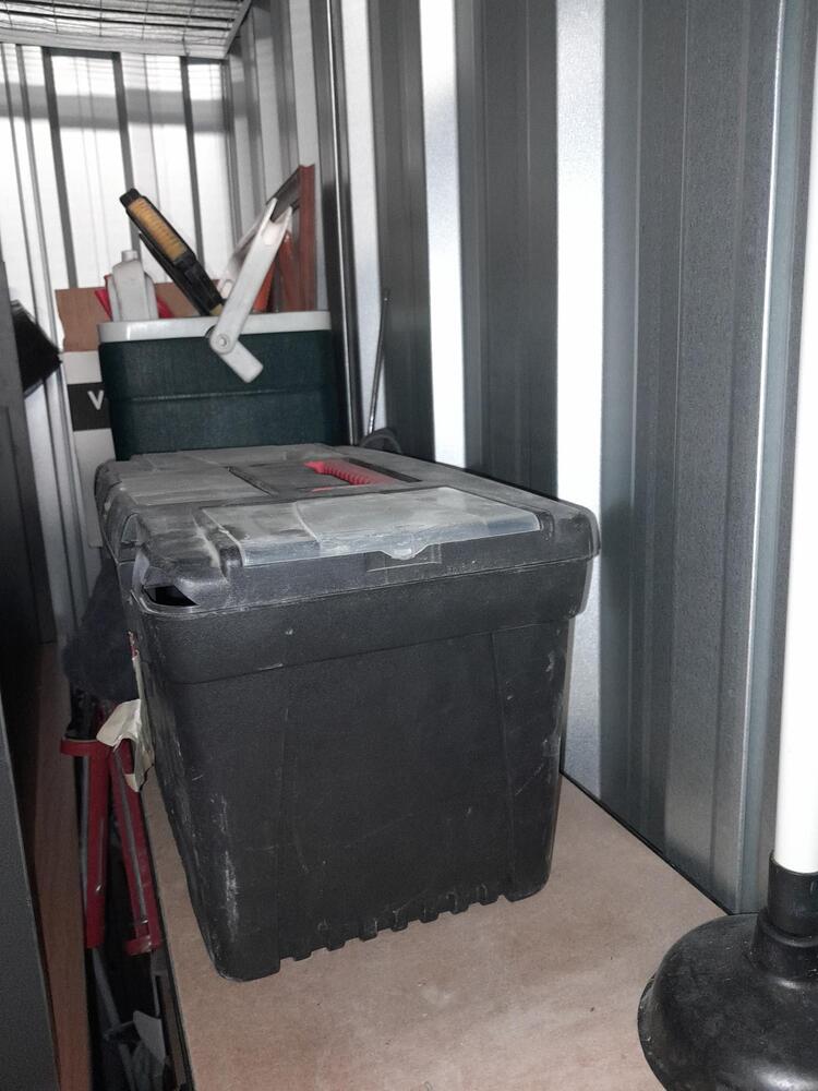 StoreLocal Pimpama  Abandoned Storage Auctions auction IB-2534