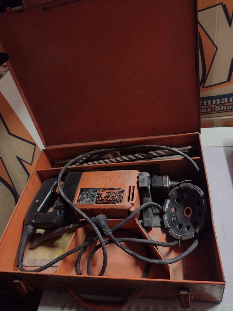 Kennards Self Storage Campbelltown Abandoned Storage shed Auctions auction IB-9009