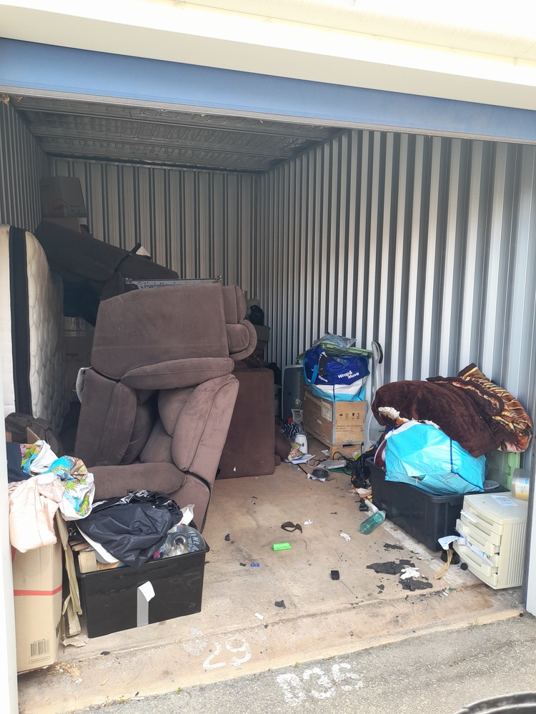 Storage King Maddington Storage auction IB-1483