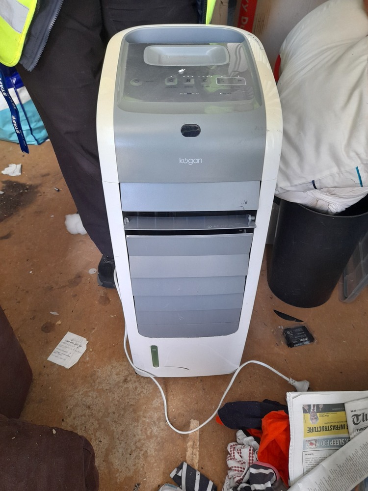 Storage King Maddington Storage Facility Unit auction IB-1483