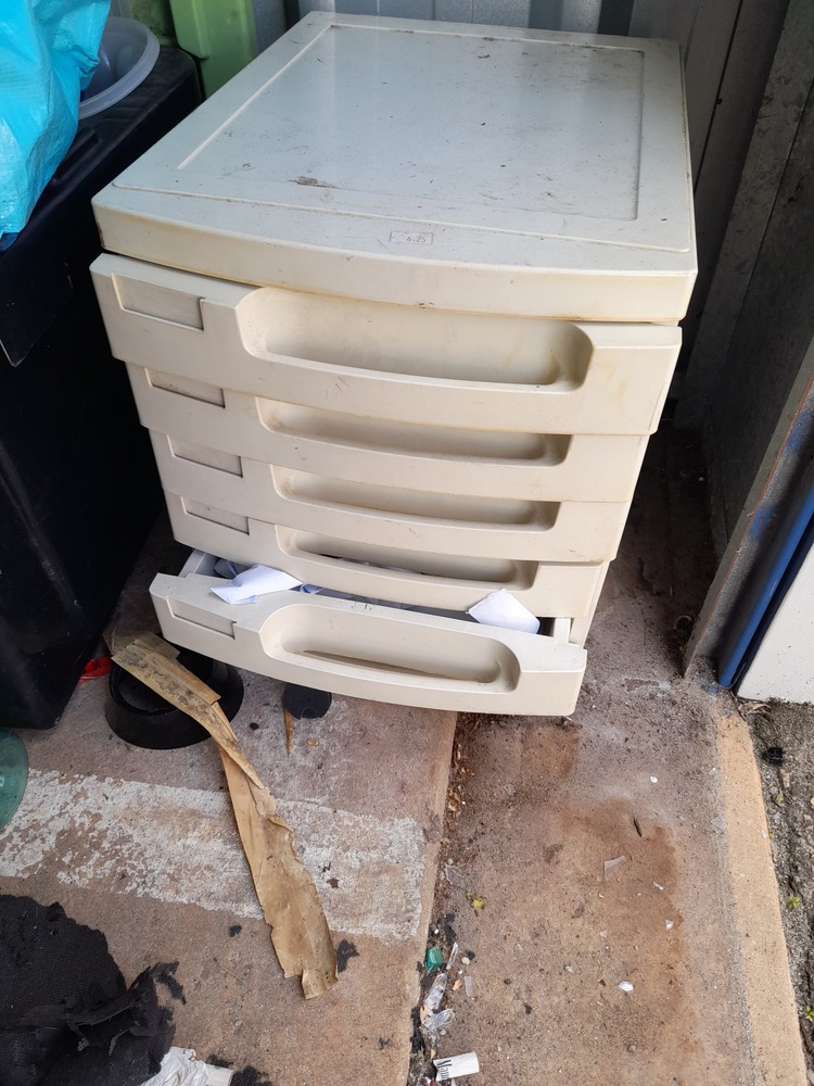 Storage King Maddington Self Storage Unit auction IB-1483