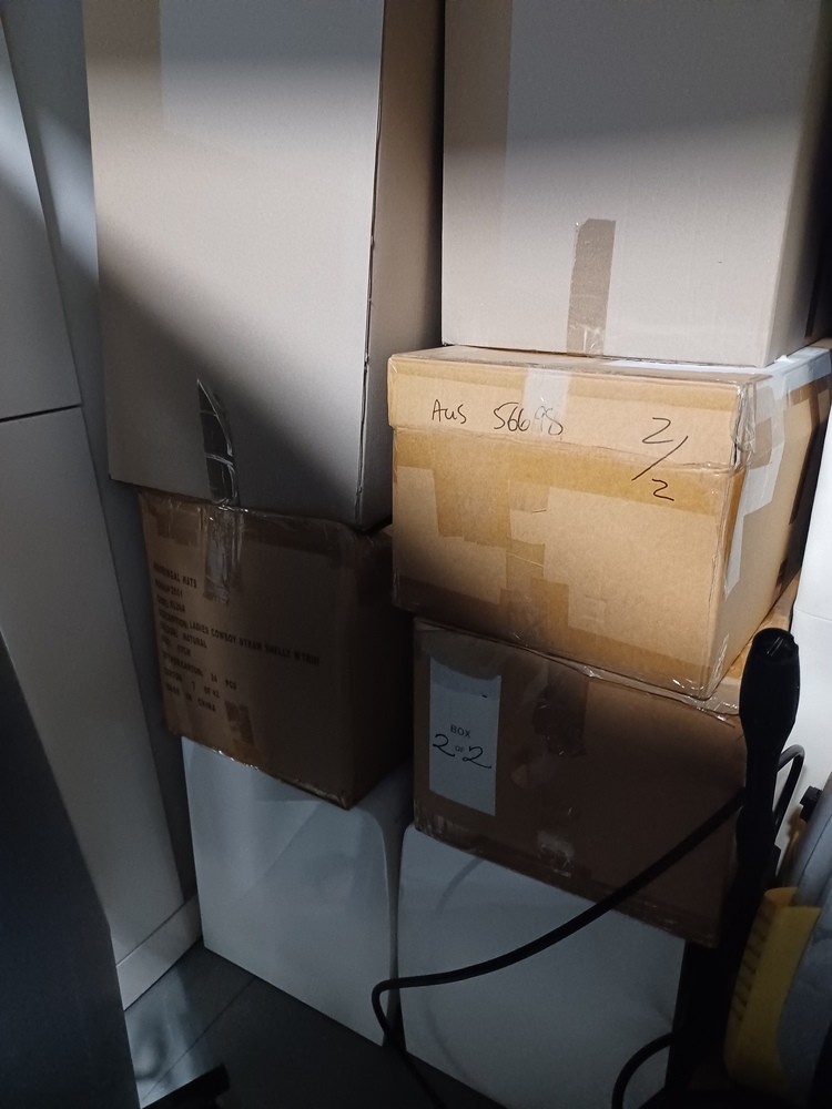 Loxon Storage Southport Self Storage Unit auction IB-6887