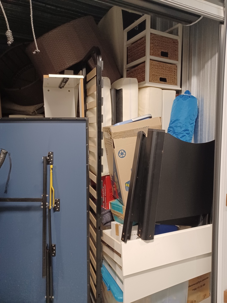 Loxon Storage Southport Bid on Self Storage Unit auction IB-6887