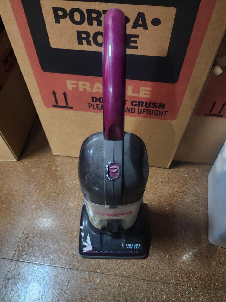 Keepsafe Storage Welshpool W1 Abandoned Storage centre Auctions auction IB-1787