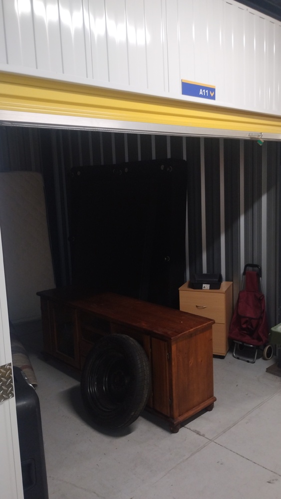Kennards Self Storage Nowra 2 Storage auction IB-7011