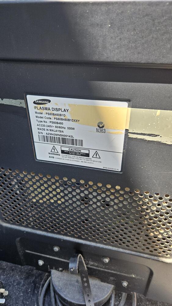 Storage King Bulimba Bid on Storage Unit auction IB-9800