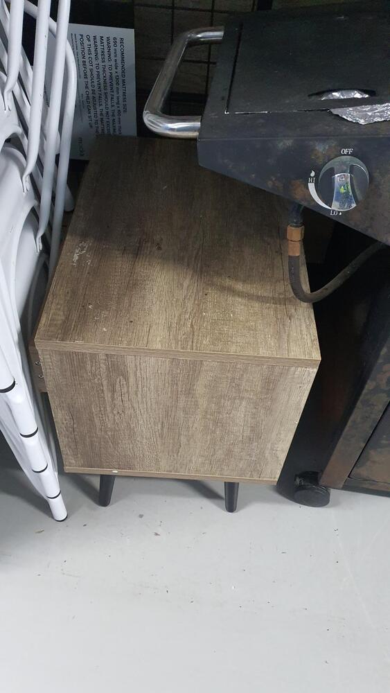 Storage King Redbank Plains Abandoned Storage garage Auctions auction IB-1768