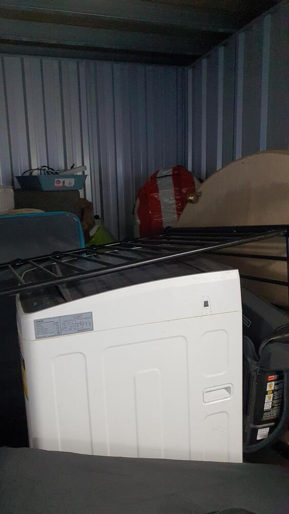 Storage King Redbank Plains Abandoned Storage centre Auctions auction IB-1768