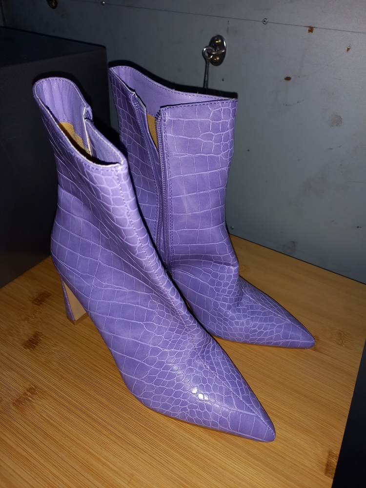 Storage King Alexandria Self Storage Unit auction IB-5018