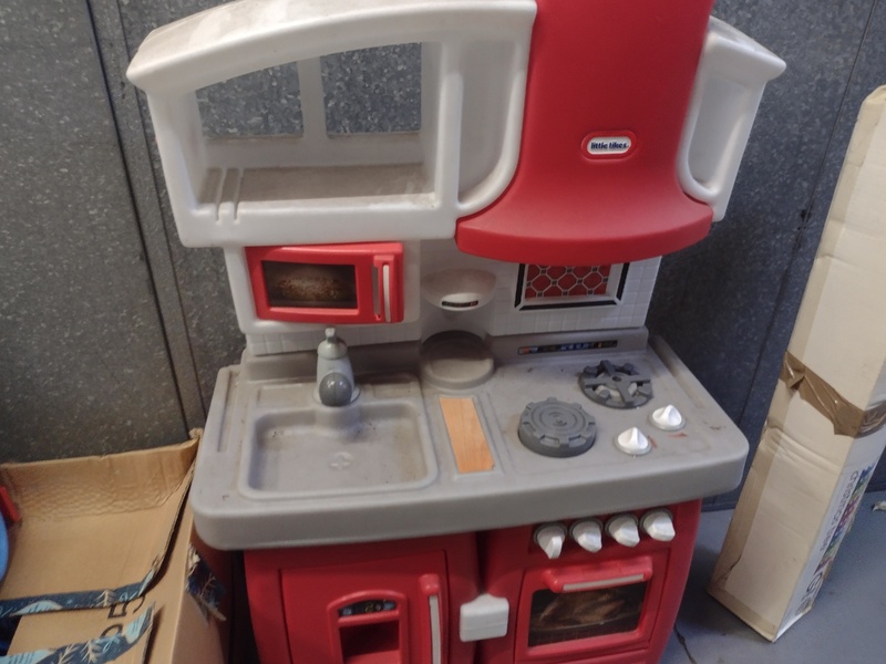 Kennards Self Storage Wentworthville Bid on Storage Unit auction IB-9008