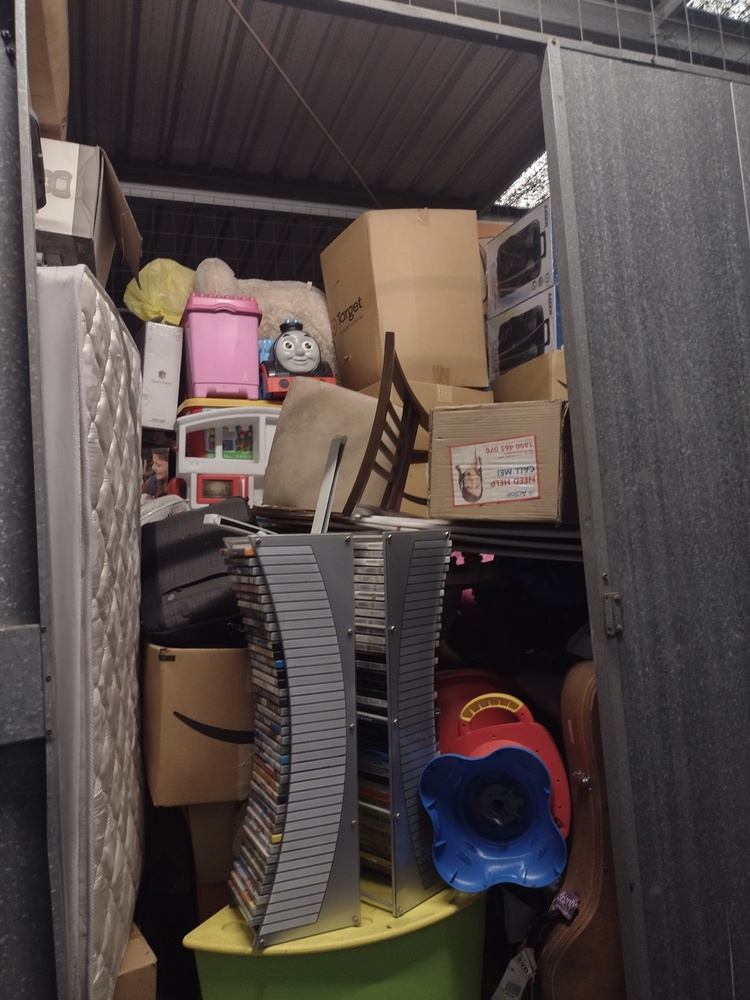 Kennards Self Storage Wentworthville Abandoned Self Storage Auctions auction IB-9008