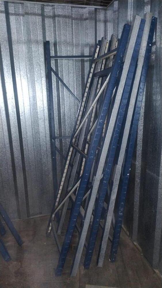 Storage King Rockdale Storage Unit auction IB-8855